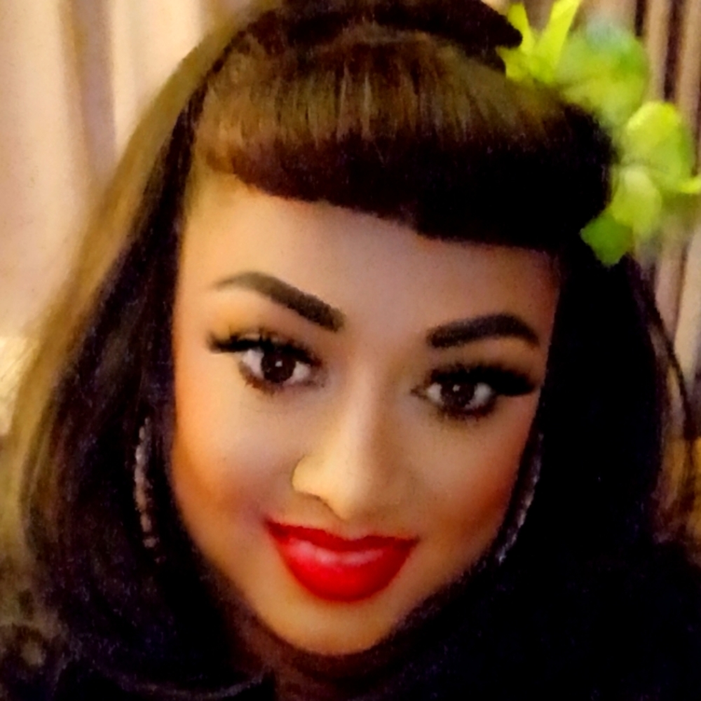 Meet your Posher, Vanessa